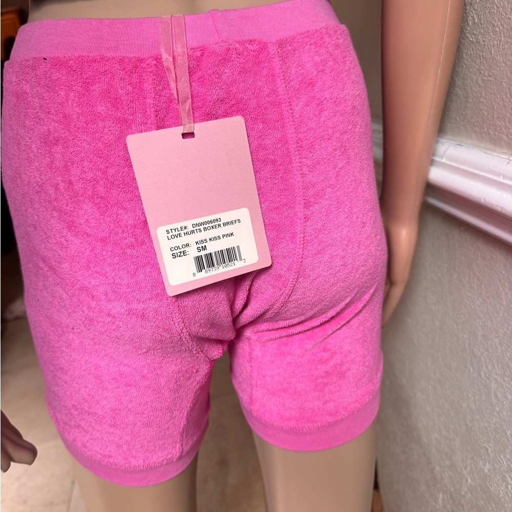 Daydreamer  small nwt Pink 'Love Hurts' Terry Shorts - Picture 3 of 3